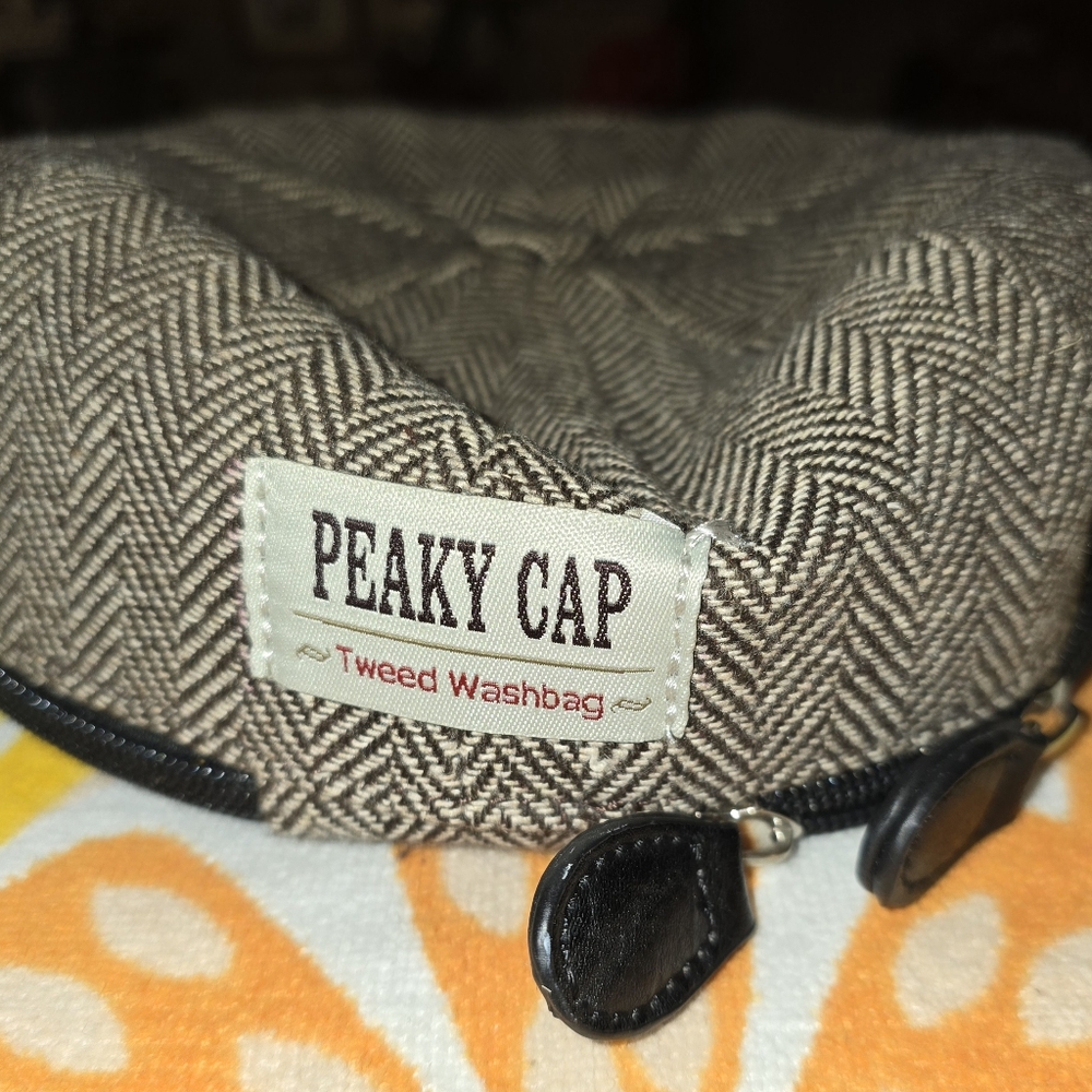 Peaky Blinders Style Tweed Toiletry Toiletries Washbag Travel Zip Peak Cap - Picture 2 of 10